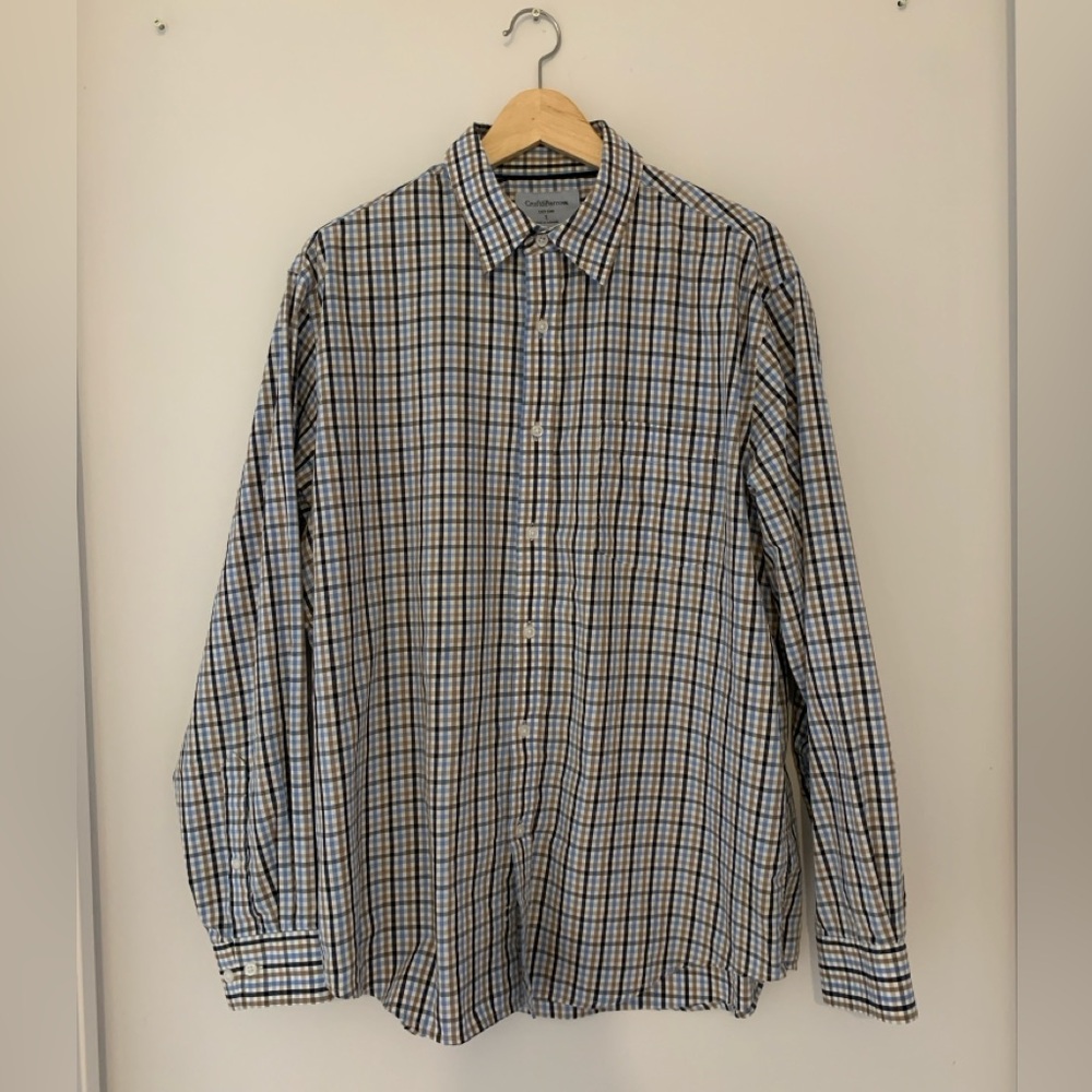 Croft & Barrow Men’s plaid button down size L.